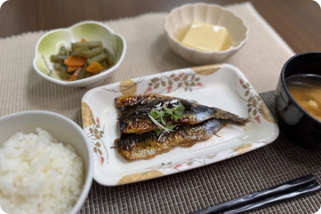 施設内で調理した食事